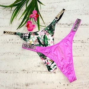 Set of 2 Thong Satin Shine Strap Logo Chain Tropical Panties
